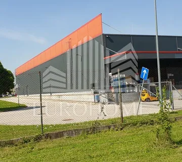 Građevinsko zemljište 10020 m2, atraktivna lokacija - cover