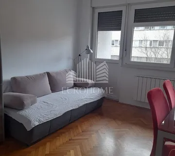 Namješten dvosoban stan u centru - cover