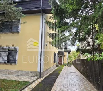 DVIJE KUĆE  SREBRNJAK, VRT, GARAŽA, MAKSIMIR - cover