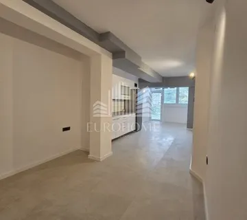 Novoadaptiran jednosoban stan na odličnoj lokaciji - Rudeš - - cover