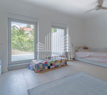 Prodaje se prekrasan stan od 190,5m2 na Medveščaku - cover