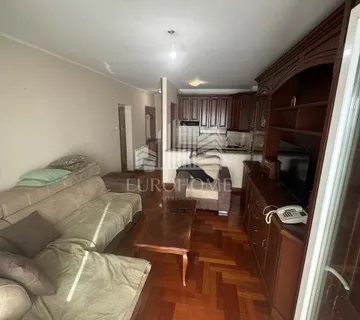 Odlična Lokacija Trešnjevka 3 sobe 55m², Loggia - cover