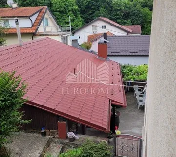 Kuća u Gračanima površine 210 m2 sa dvorištem od 518 m2 - cover