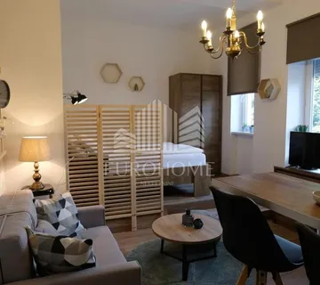 Centar, dvoetažni stan 137m2, 3 apartmana - Zagreb