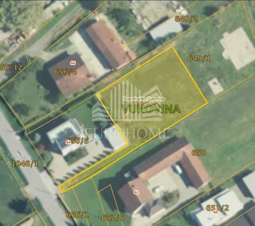 Okuje, Vukovina: Građevinsko zemljište 1188 m² s pristupnim putem i infrastrukturom - cover