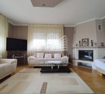 LUKSUZNA KUĆA - 262 m2 - Zaprešić, Kupljenovo - Kupljenovo, Zaprešić