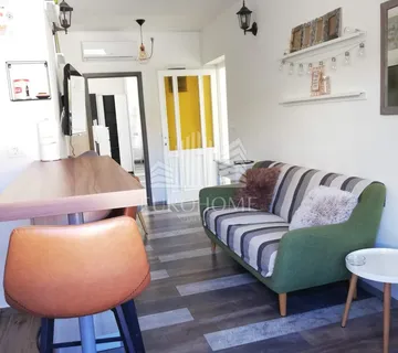 VIŠNJIK, JEDNOSOBAN STAN,DUGOROČNI NAJAM - cover