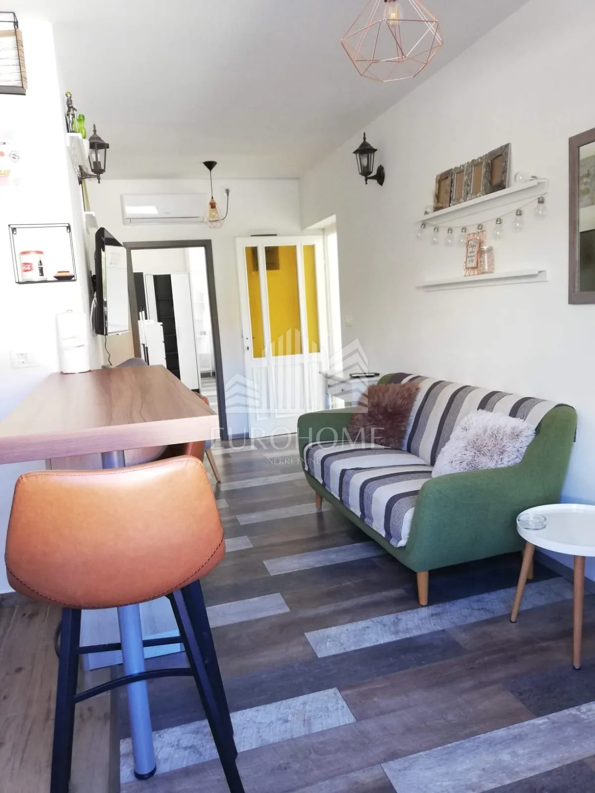 VIŠNJIK, JEDNOSOBAN STAN,DUGOROČNI NAJAM - cover