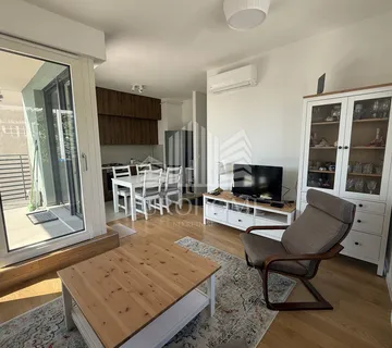 Jordanovac/Petrova, novogradnja, krasan 3S stan 69 mt2 + GPM - cover