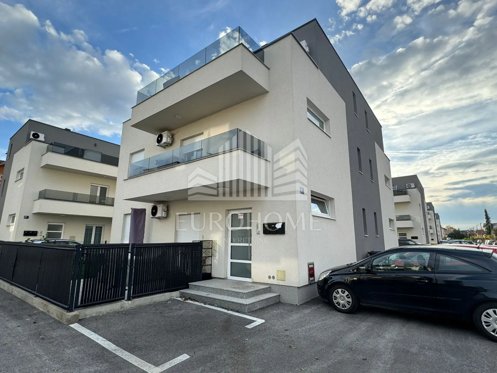 NOVOGRADNJA Trnava – 64 m², terasa i parkirno mjesto - cover