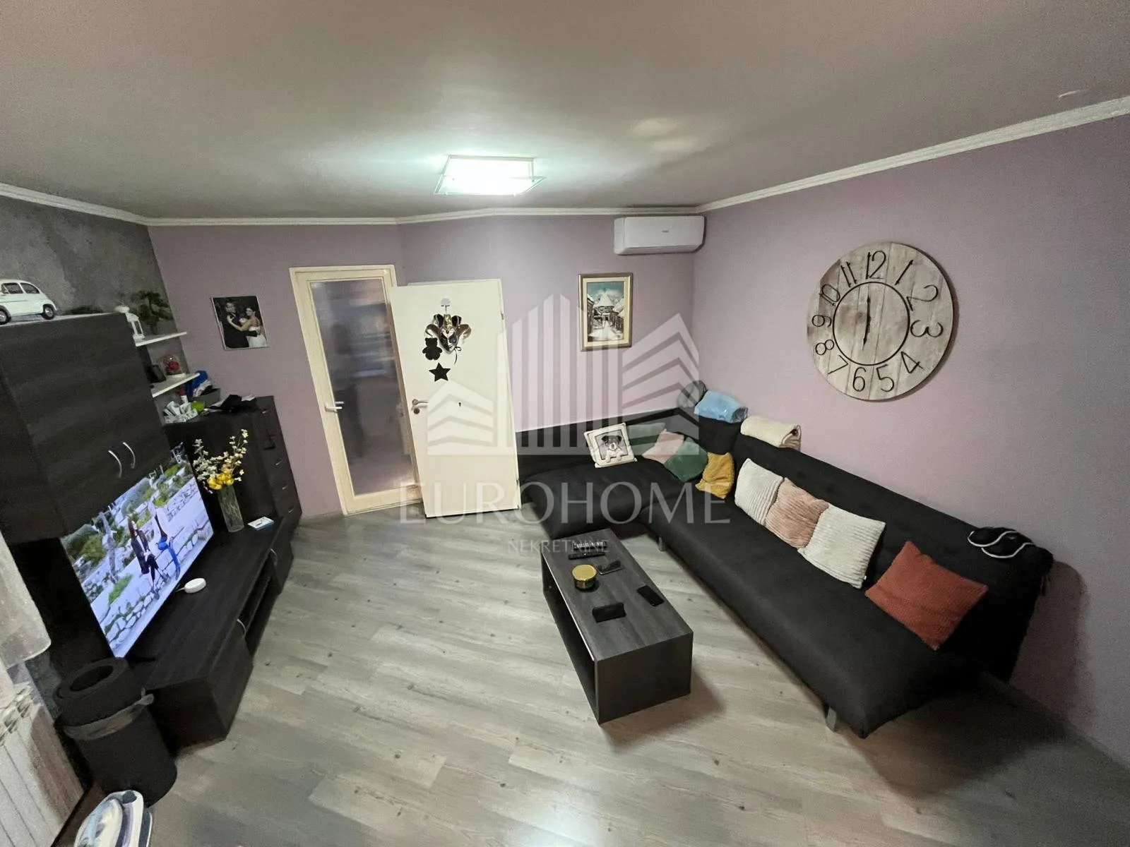 3-soban stan s lođom, Sloboština, 56 m2 - cover