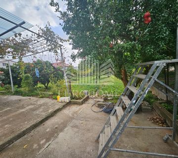 Odlična prilika za investitore! Bulevar, Zadar, prizemnica 134m2 na parceli od 653m2! - cover