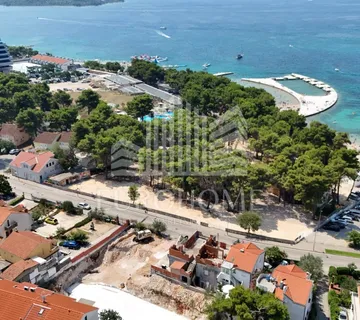 VODICE, Luksuzni stan uz plažu S5, TOP LOKACIJA, garaža, 119m2 - cover