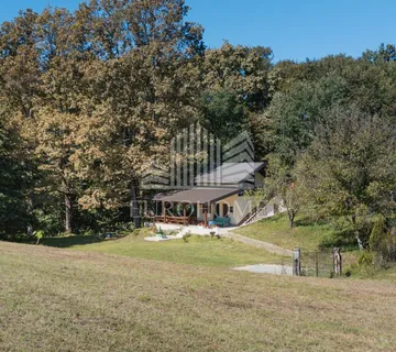 Skrivena oaza u hrastovoj šumi – 60 m² kuća s velikom okućnicom (4500 m²), Velika Buna, 20 km od Zagreba! - cover