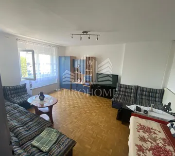 Manji stan s potencijalom, miran i održavan prostor – 33 m² - cover