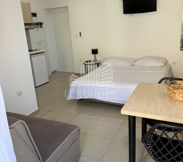 ZADAR- BIBINJE- Dugoročan najam, garsonjera - cover