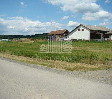 Atraktivno građevinsko zemljište na prodaju - cover