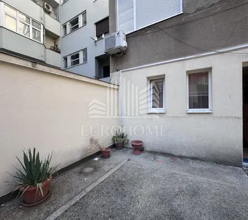 Martićeva, dvosoban stan, 36 m2 - cover