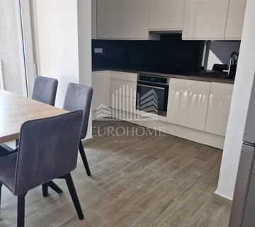 ZADAR- MELADA- NOVODIZAJNIRAN, Dugoročan najam - cover