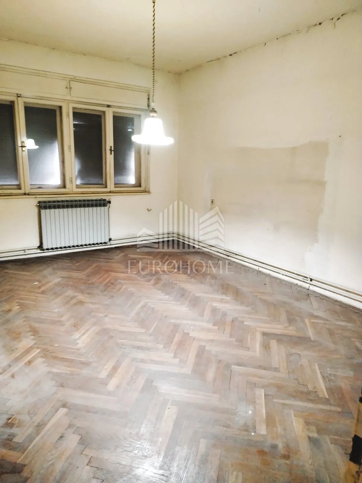 Maksimir - prostran 4S stan 100 m2, garaža, VPM - cover