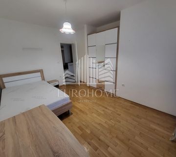 Diklo, dvosoban stan,100m od mora,dugoročan najam! - cover