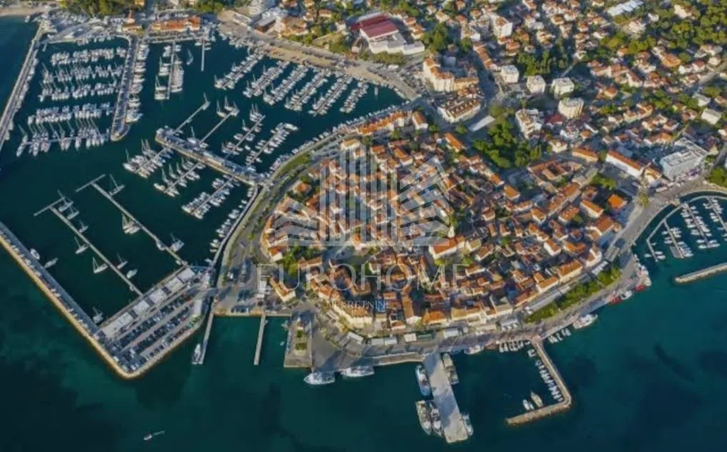 Prilika za investitore! Građevinski teren Biograd na moru, 737m2 - cover