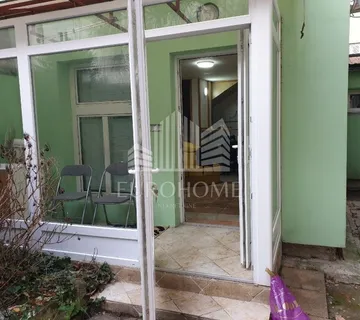 Donji grad, dvosoban stan, 45 m2, Trg kralja Petra Svačića - cover