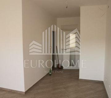 Turanj, apartman 64m2 200 m od mora +parking + 150 m2 zemljišta - cover