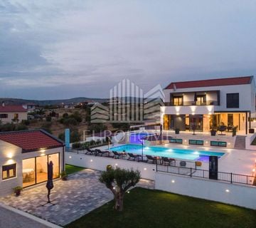 Stunning villa for sale in Zadar region - 240 m2 - cover