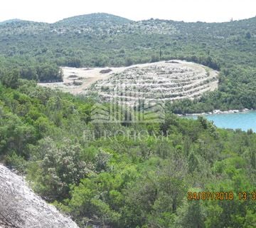 Poljoprivredno zemljište 28.000 m2,Mali Ston - cover