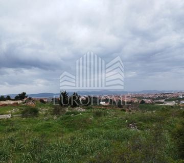 PLOČA-CRNO, građevinsko zemljište, 200€/m2, 723 m2 - cover