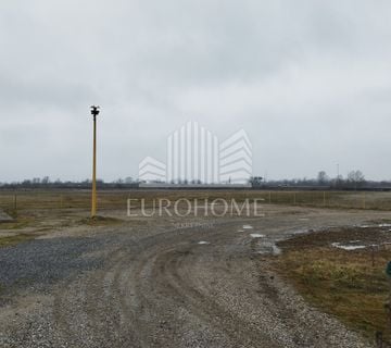 85000m2 RUGVICA, GRAĐEVINSKO ZEMLJIŠTE - cover