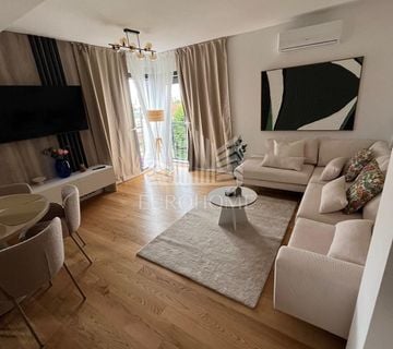 Penthouse u centru grada, krovna terasa, privatan kat, Zadar - cover