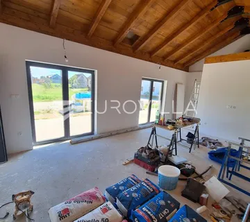 Duga Resa, Mrežnički Varoš, kuća 73 m², NOVOGRADNJA, 120 m do Mrežnice - Mrežnički Varoš, Duga Resa