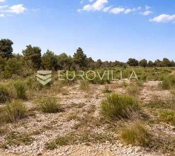 Pirovac, građevinsko zemljište, 3155 m²
