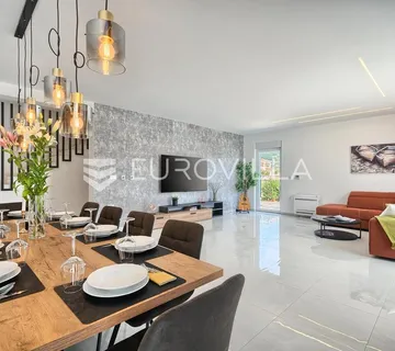 Kaštel Novi, novoizgrađena vila za dugoročni najam - Kaštel Novi, Kaštela