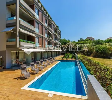 Split, Žnjan, hotel s jedanaest soba - cover