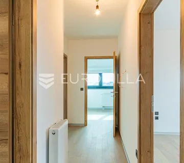 Varaždin, Centar, luksuzan četverosoban stan 100,54 m²