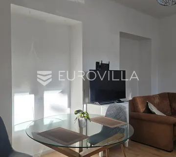Vojak, Uređen stan 49,65 m², 2 balkona i spremištem, blizina Kampusa - Rijeka