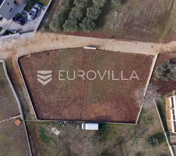 Istra, Pomer, građevinsko zemljište 511 m², 80 m od mora, pogled na more