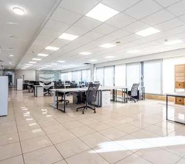 Split, prostran poslovni prostor površine 363,53 m² - Lovrinac