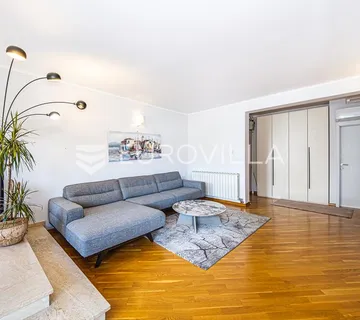 Zagreb, Mlinovi, prekrasan četverosoban stan, neto površine 95 m²