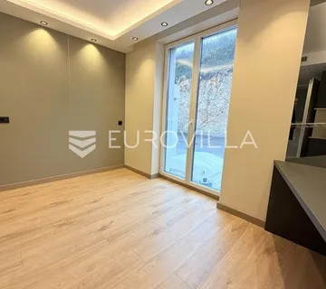 Crikvenica, EKSKLUZIVNA NOVOGRADNJA, garsonjera 23 m² A30, terasa, blizina mora, wellnes, restoran