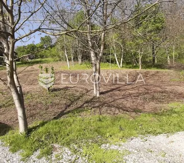 Zabok, građevinsko zemljište 802 m² - Hum Zabočki, Zabok