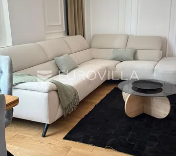 Osijek, Centar, prodaja, Stan 74 m², kompletno renoviran i namješten