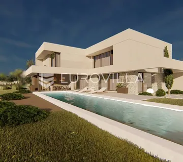 Istra, Kaštelir - Labinci, moderna urbana vila NKP 175 m2 s velikom okućnicom