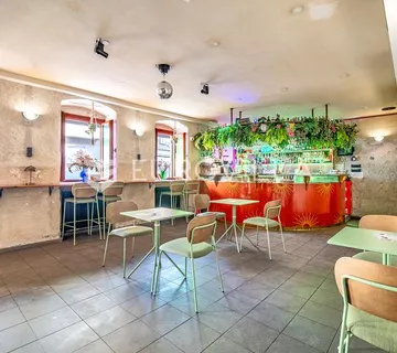 Zagreb, centar, uhodani bar, 90 m² - cover
