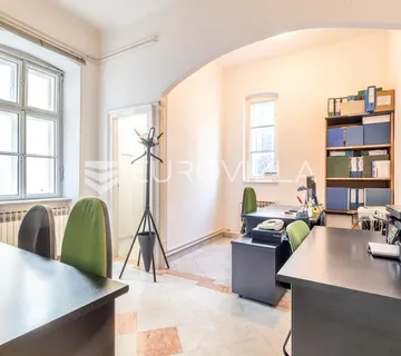 Zagreb, Palmotićeva, uređen poslovni prostor 97 m²