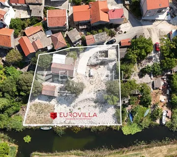 Slivno, kuća na jedinstvenom imanju - cover