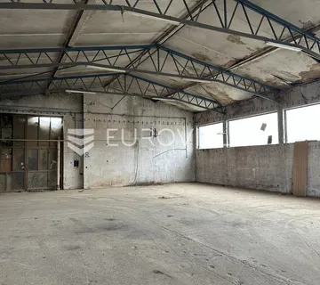 Požega, Alaginci, prostrana hala od 650 m² - Alaginci, Požega